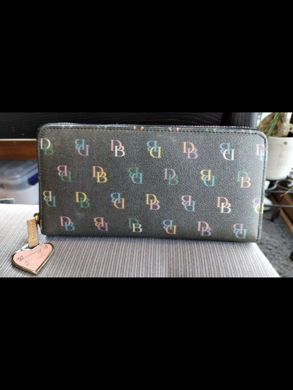 Vintage Dooney And Bourke IT Collection Black Coated Canvas Wallet